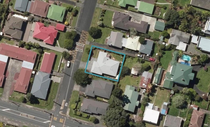 2B Elizabeth Street, Kensington, Whangarei - Carousel 1