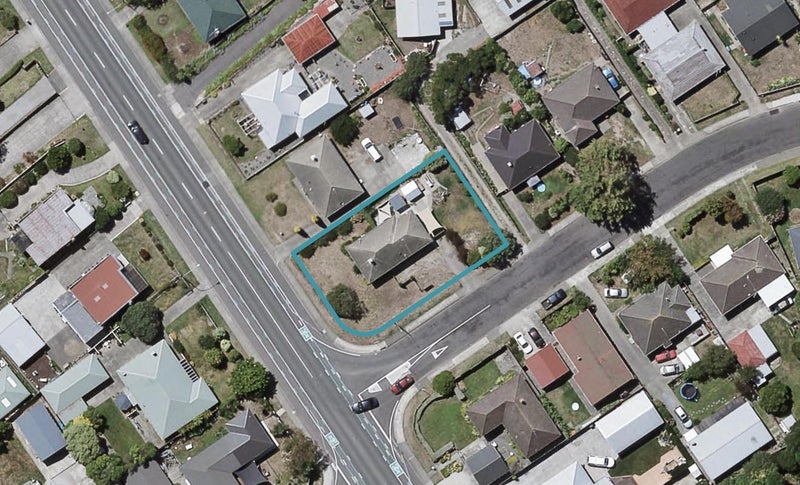 1100 Cunningham Crescent, Mayfair, Hastings - Carousel 1