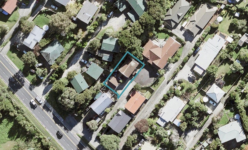 2/532 Whangaparaoa Road, Stanmore Bay, Whangaparaoa - Carousel 1
