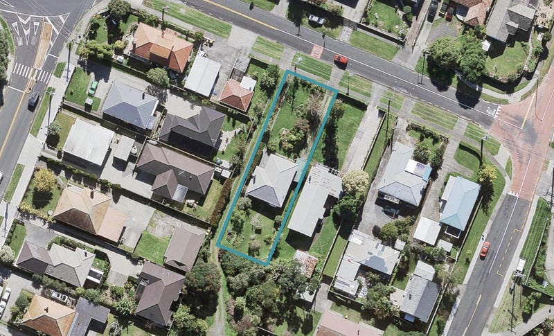 3 Archlynn Road, Kelston, Auckland - Carousel 1