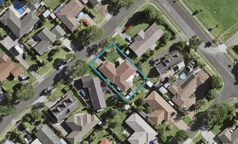 4 Evanda Crescent, Conifer Grove, Takanini - Carousel 1