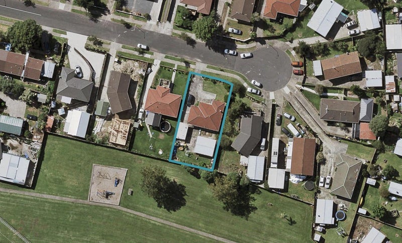 9 Bahama Place, Clover Park, Auckland - Carousel 1
