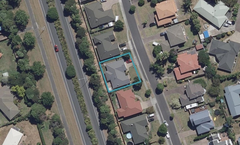 60 Nielsen Gardens, Rototuna, Hamilton - Carousel 1