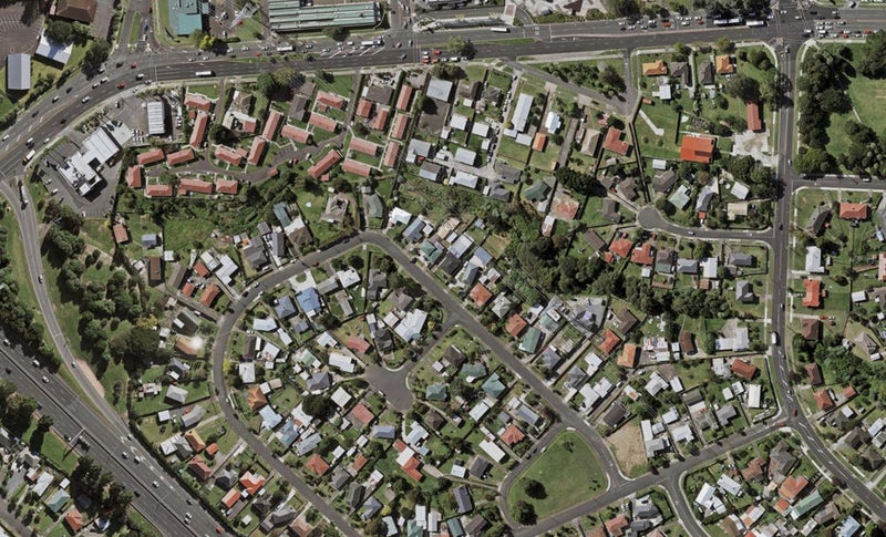 96 Clayton Avenue, Otara, Auckland - Carousel 1