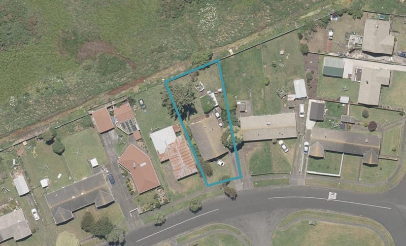 75 Titoki Street, Castlecliff, Whanganui - Carousel 1