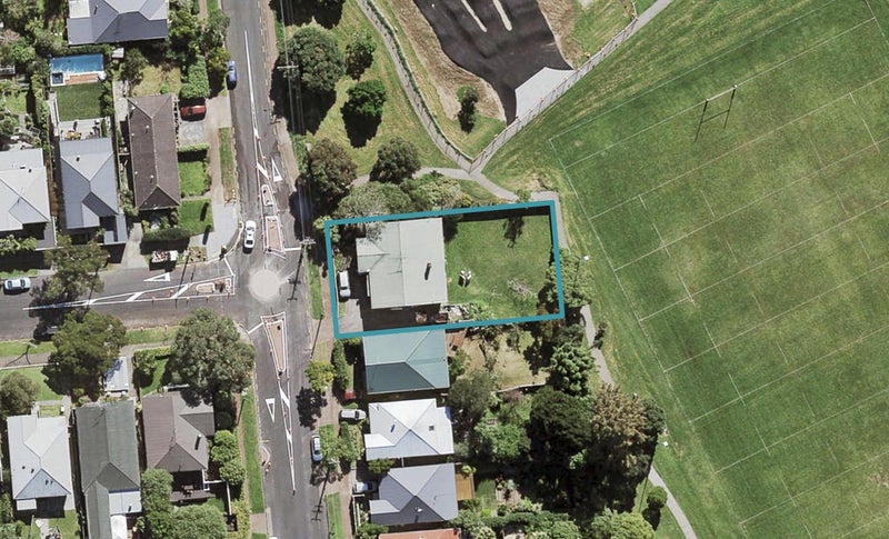 2/67 Dryden Street, Grey Lynn, Auckland - Carousel 1