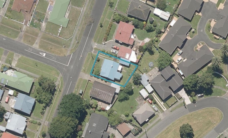 20 Tanguru Street, Whanganui East, Whanganui - Carousel 1