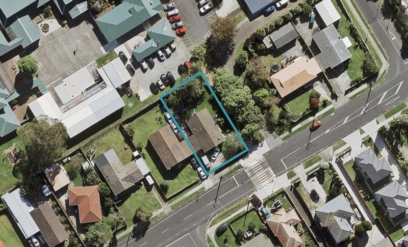 48 Wakefield Road, Favona, Auckland - Carousel 1