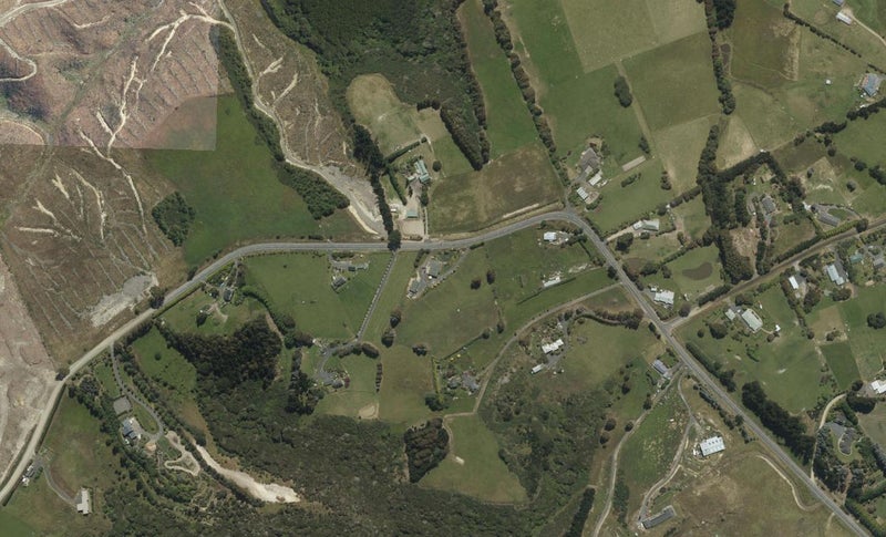 91 Big Stone Road, Brighton, Dunedin - Carousel 1