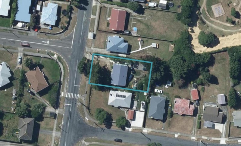 79 Te Pene Avenue, Titahi Bay, Porirua - Carousel 1
