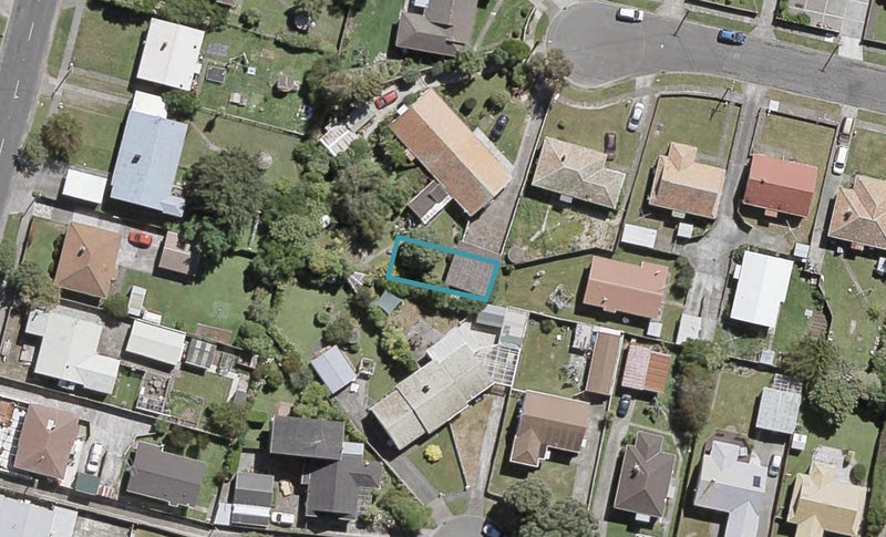 5/9 Avery Grove, Boulcott, Lower Hutt - Carousel 1