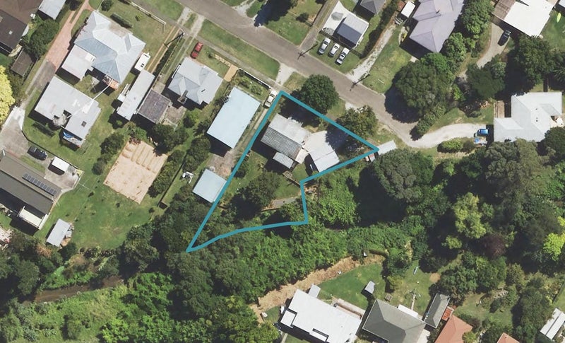 2 Walsh Street, Mangapapa, Gisborne - Carousel 1