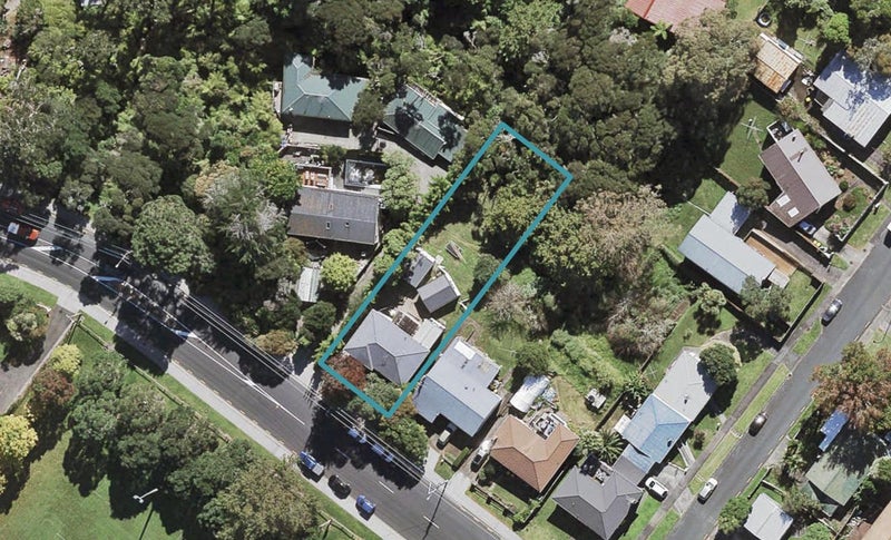 45 Kaipatiki Road, Glenfield, Auckland - Carousel 1