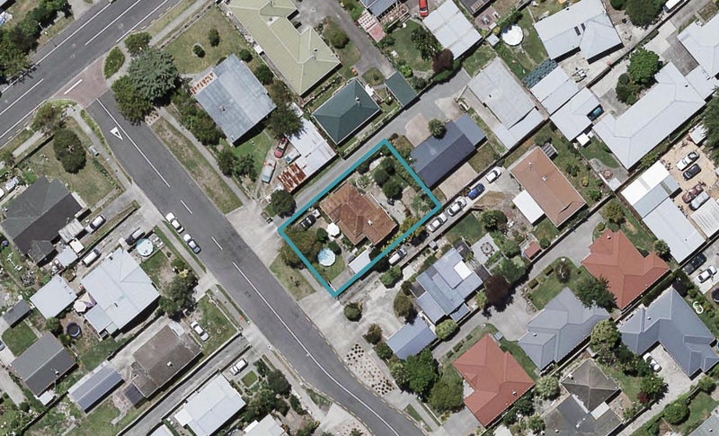 709 Whitehead Road, Saint Leonards, Hastings - Carousel 1