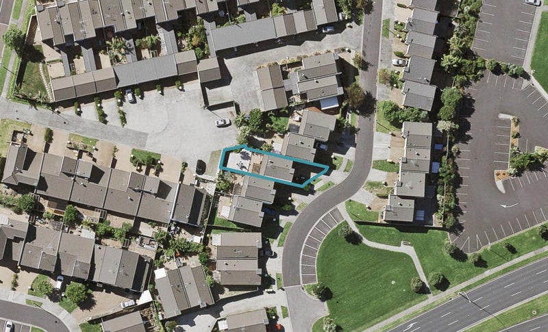 29 Puma Drive, Golflands, Auckland - Carousel 1