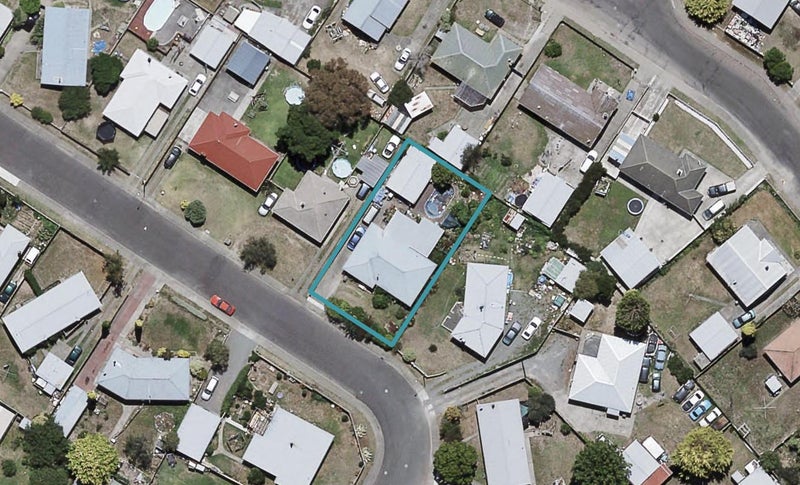14 Birkenhead Crescent, Flaxmere, Hastings - Carousel 1