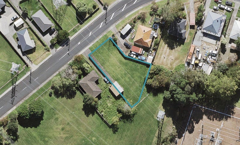 32 Lincoln Park Avenue, Massey, Auckland - Carousel 1