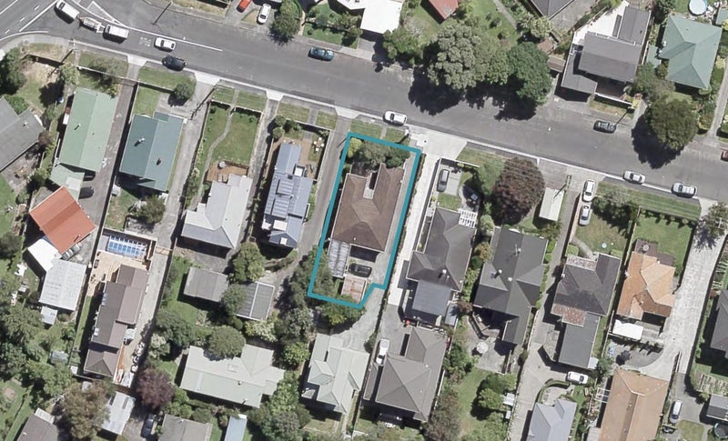 10 Rossiter Avenue, Waterloo, Lower Hutt - Carousel 1