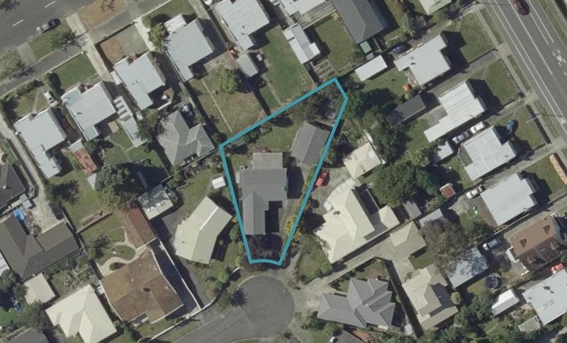 17 Anglesey Place, Awapuni, Palmerston North - Carousel 1