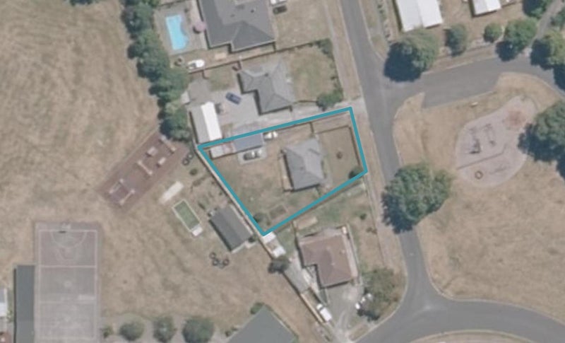 1 Maire Street, Wairakei, Taupo - Carousel 1