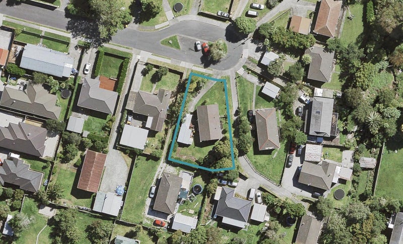 9 Karina Place, Glen Eden, Auckland - Carousel 1