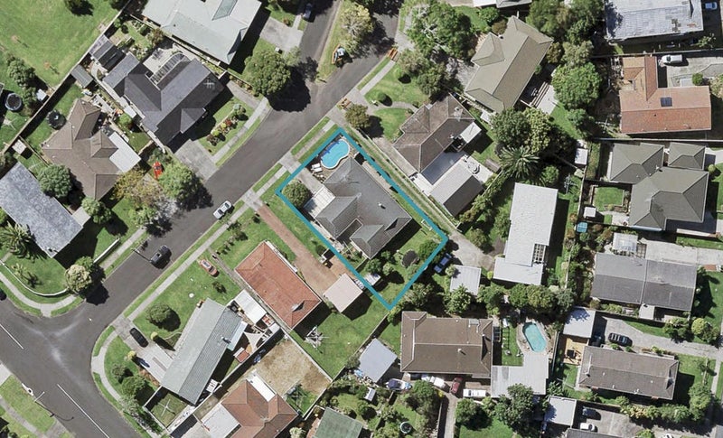 5 Roysfield Lane, Sunnyhills, Auckland - Carousel 1
