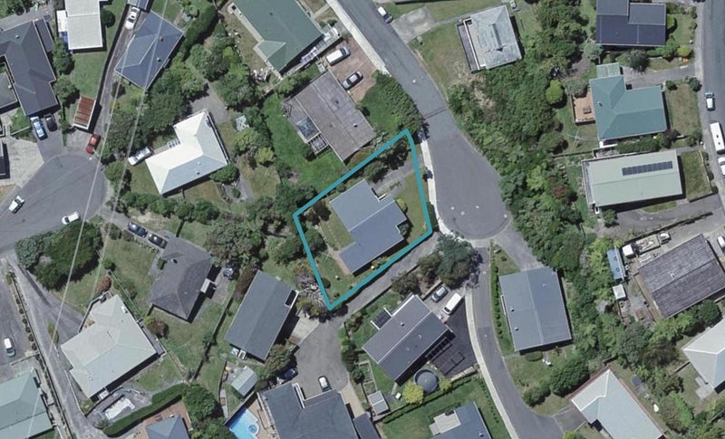 10 Bloomsbury Grove, Newlands, Wellington - Carousel 1