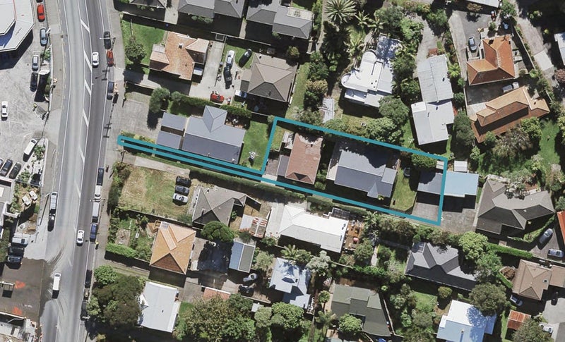 2/0 Mount Eden Road, Three Kings, Auckland - Carousel 1