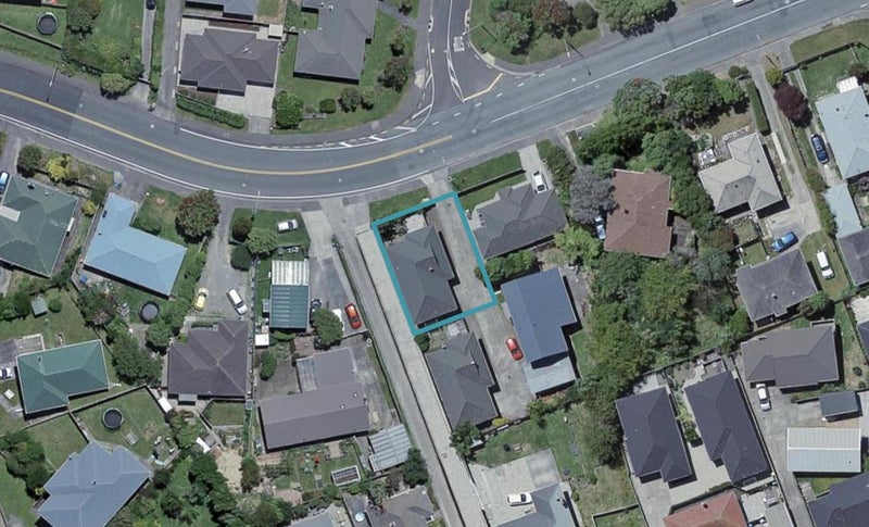 42A Horokiwi Road West, Newlands, Wellington - Carousel 1