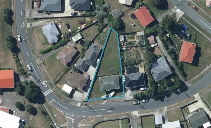 57 Piko Street, Titahi Bay, Porirua - Carousel 1
