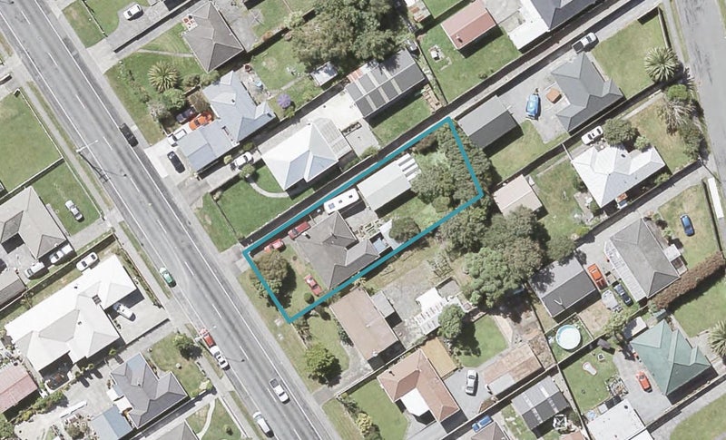 47 Main Road, Wainuiomata, Lower Hutt - Carousel 1