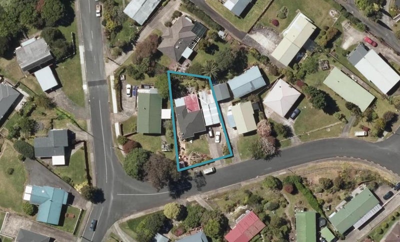 1 Mountain Road, Morningside, Whangarei - Carousel 1