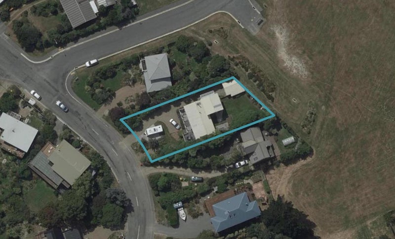 9 James Drive, Diamond Harbour, Lyttelton - Carousel 1