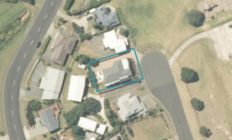 121 Oratia Place, Onemana, Whangamatā - Carousel 1