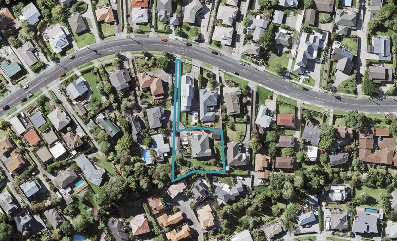 67 Uxbridge Road, Mellons Bay, Auckland - Carousel 1