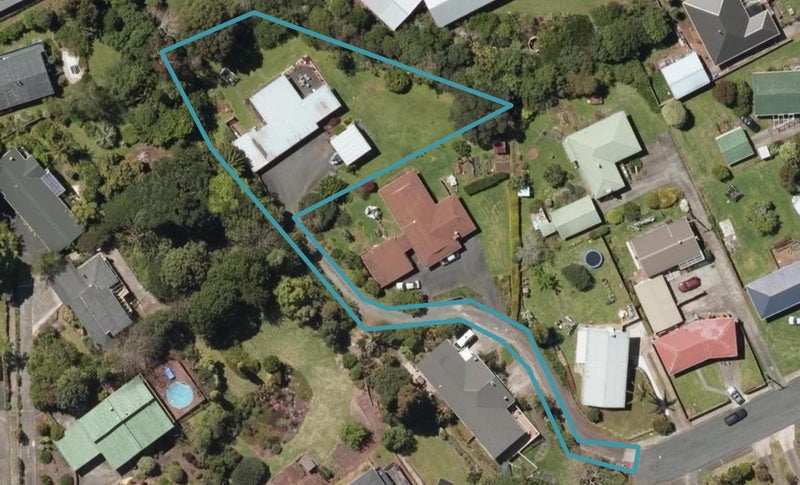 17 Cambridge Street, Kamo, Whangarei - Carousel 1