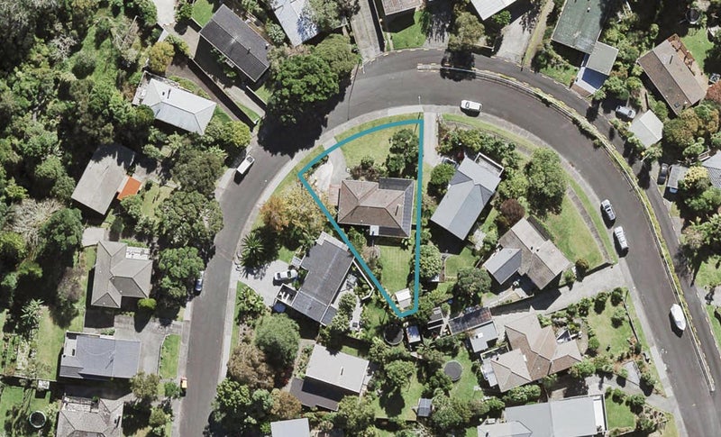 52 Kia Ora Road, Beach Haven, Auckland - Carousel 1
