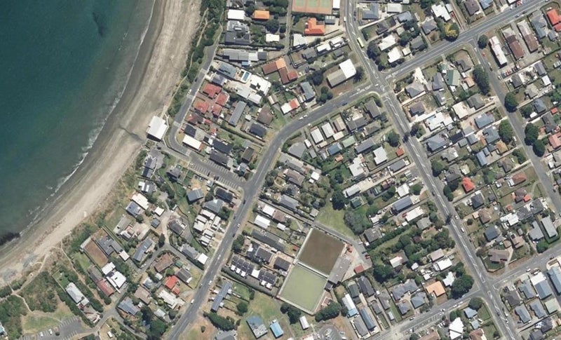 9 Tireti Road, Titahi Bay, Porirua - Carousel 1