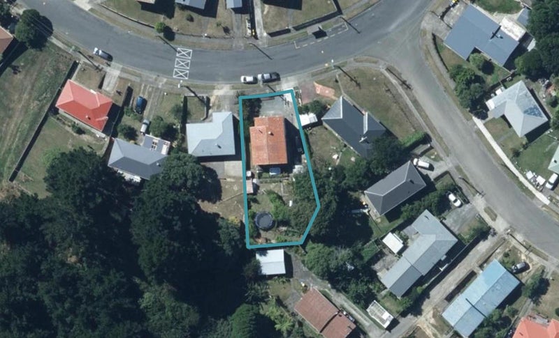 148 Sievers Grove, Cannons Creek, Porirua - Carousel 1