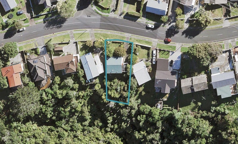 48 Canberra Avenue, Lynfield, Auckland - Carousel 1