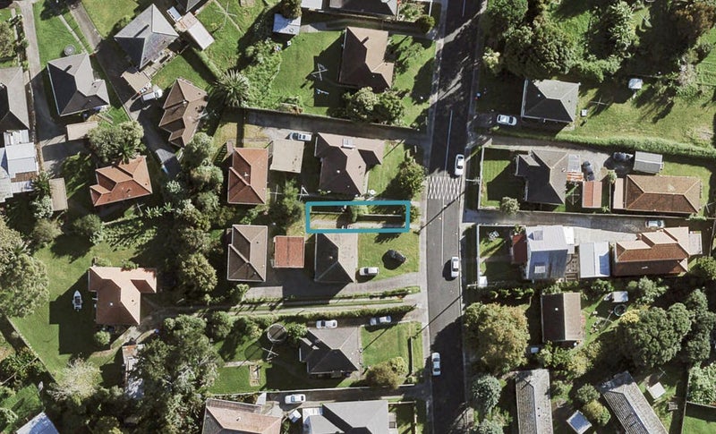 14A Playfair Road, Mount Roskill, Auckland - Carousel 1