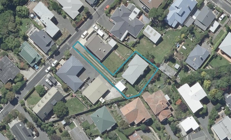 26 Brownville Crescent, Maori Hill, Dunedin - Carousel 1