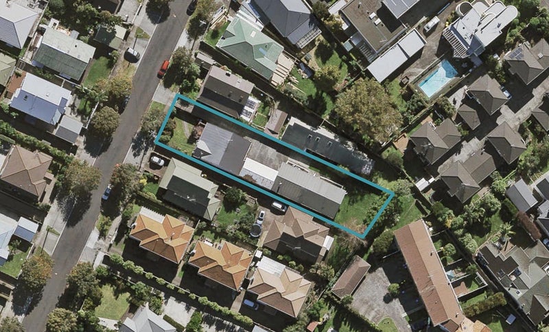 2-Jan/8 Karetu Road, Greenlane, Auckland - Carousel 1