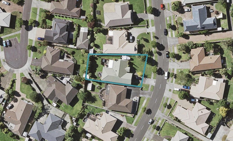 7 Amberwood Drive, Northpark, Auckland - Carousel 1
