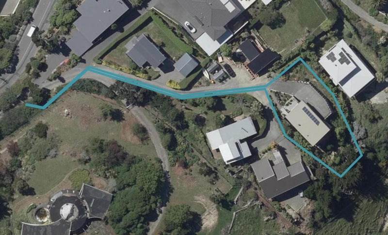 8 Crest Lane, Redcliffs, Christchurch - Carousel 1