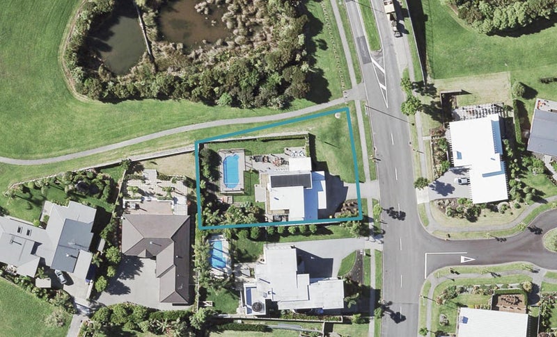 14 Constellation Avenue, Beachlands, Auckland - Carousel 1