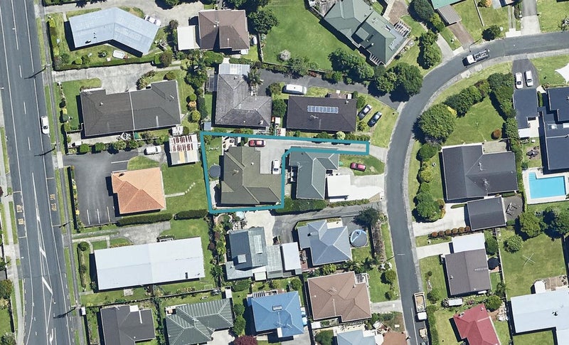 10B Parkvale Road, Otumoetai, Tauranga - Carousel 1