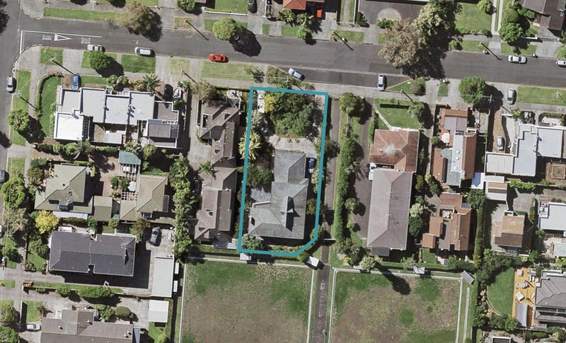 7 Tagalad Road, Mission Bay, Auckland - Carousel 1