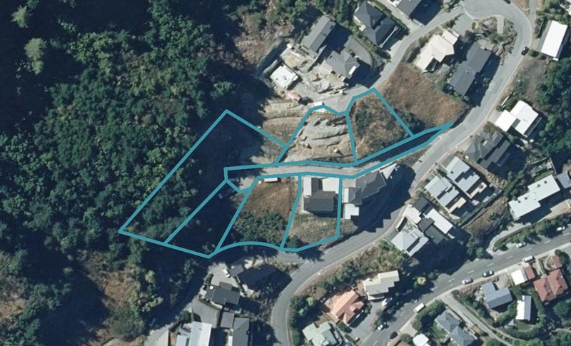 7 Conifer Lane, QUEENSTOWN, Queenstown - Carousel 1