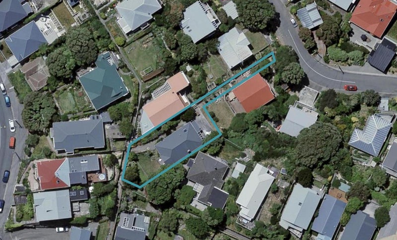 2 Waipapa Terrace, Hataitai, Wellington - Carousel 1